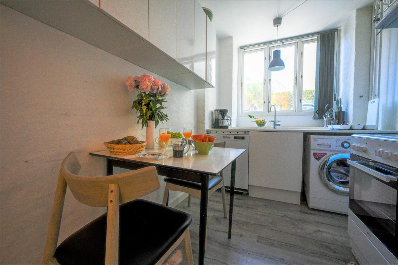 Sanders - Pleasant Two-bedroom In Downtown Leilighet København